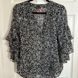 Vince Camuto V Neck Blouse 3/4 Ruffle Sleeve Sheer Top, Black & White Size S